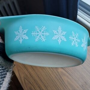 Vintage Pyrex Turquoise Blue Snowflake Oval Dish Casserole